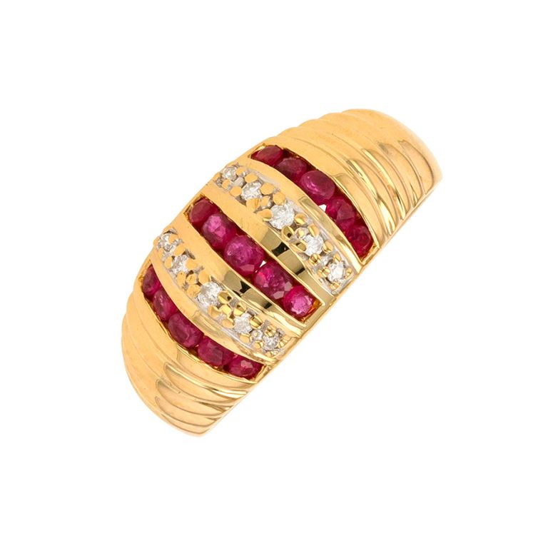 Acheter Bague vintage rubis 0.48 carat et diamants 0.06 carat or jaune 6.25g Comme neuf - 1500,00 € Bague vintage rubis 0.48 carat et diamants 0.06 carat or jaune 6.25g Comme neuf - reconditionné disponible sur Gemme Les Bijoux